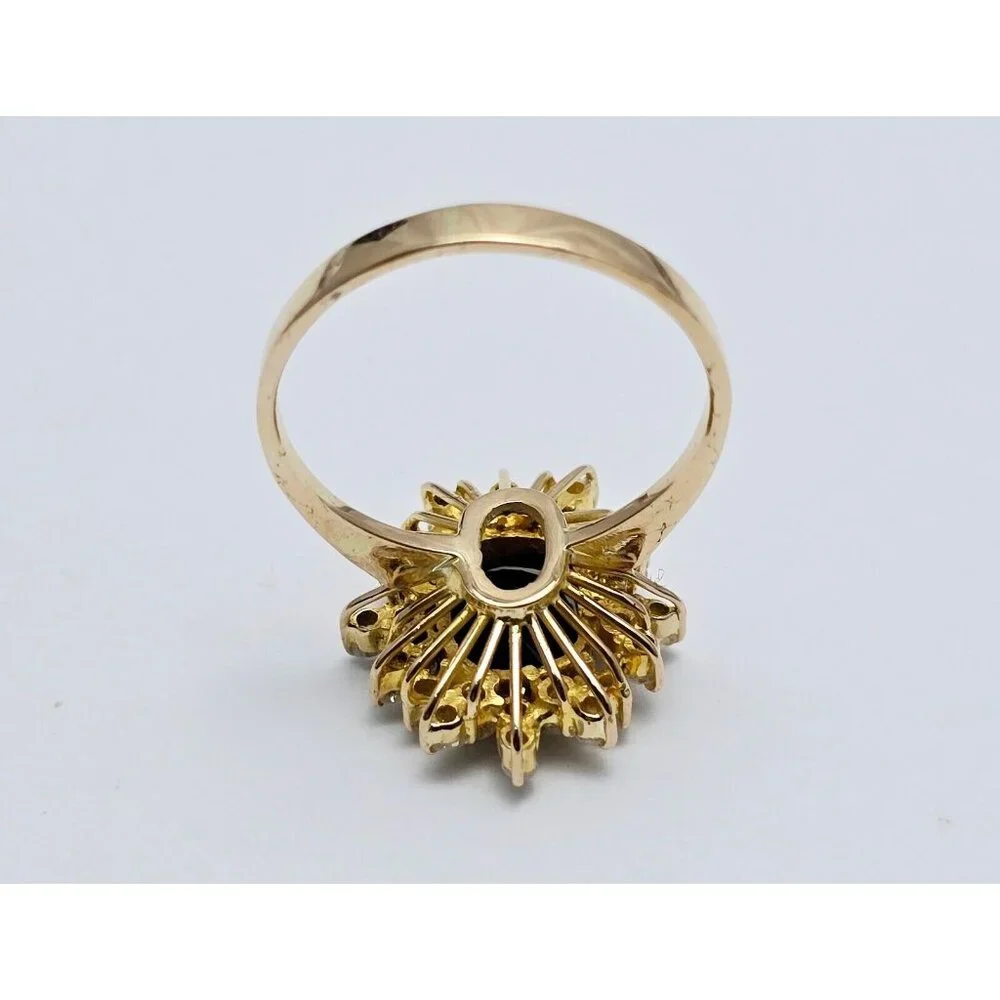 18K Solid Yellow Gold Designer Oval Sapphire & Round Diamond Ring - Size 8.75